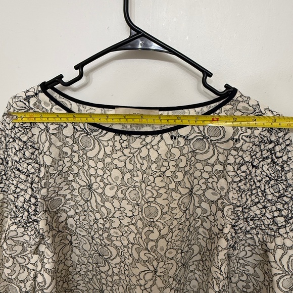 LOFT Floral Lace Blouse in Cream and Black - Picture 8 of 9